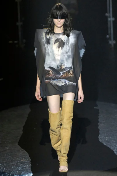 Look 27